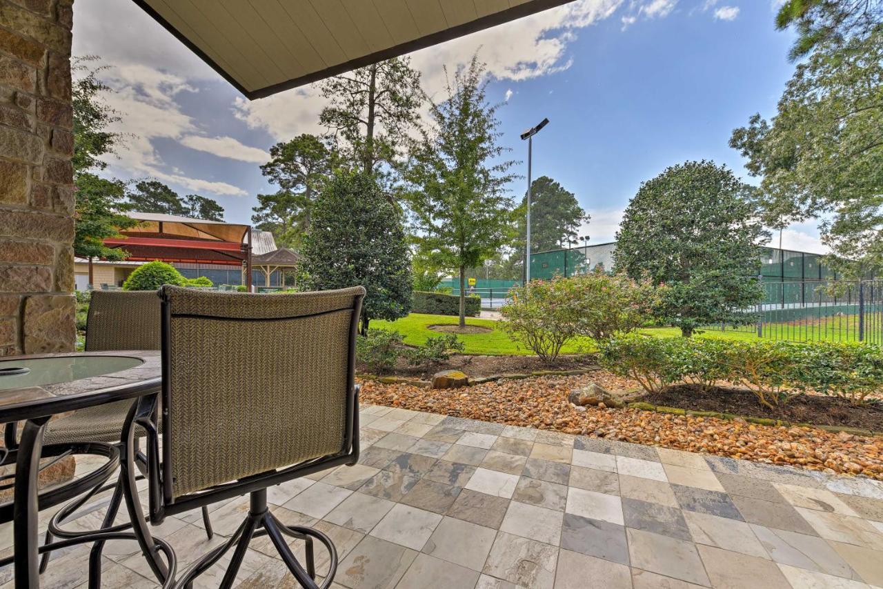 Idyllic Montgomery Condo With Pool And Lake View! 外观 照片
